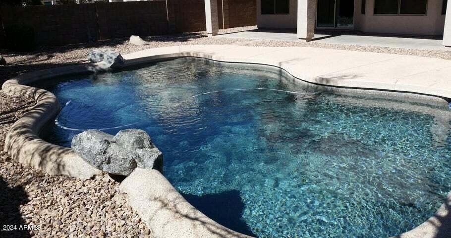 Sparkling Play Pool!