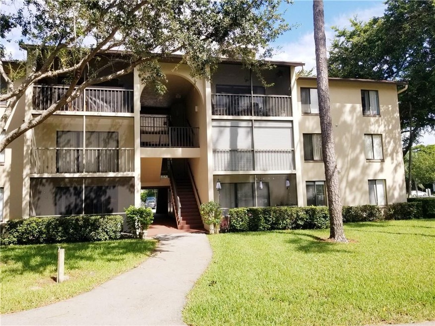 201 Foxtail Dr unit B2, Greenacres, FL 33415 - photo 1