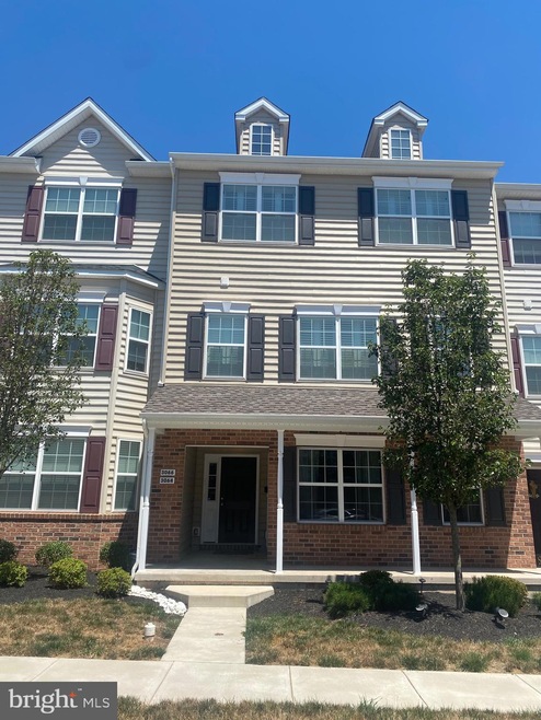 3064 Davenport Way unit M114 L, Pennsburg, PA 18073 - photo 1