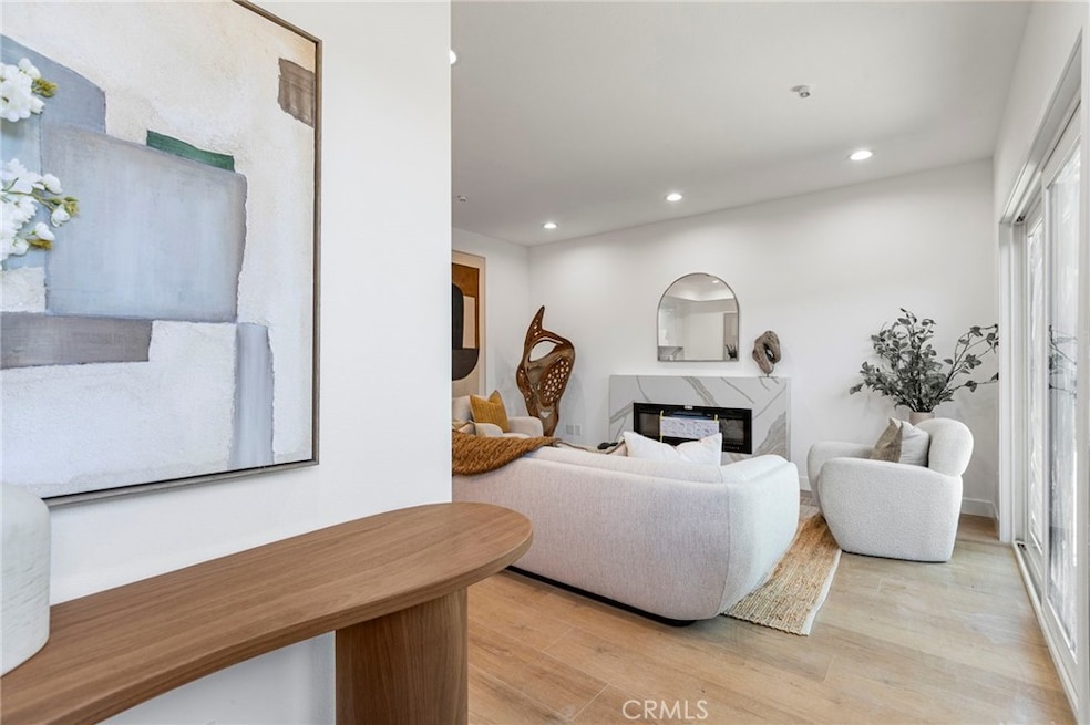 1022 W 223rd St unit 6, Torrance, CA 90502 - photo 1