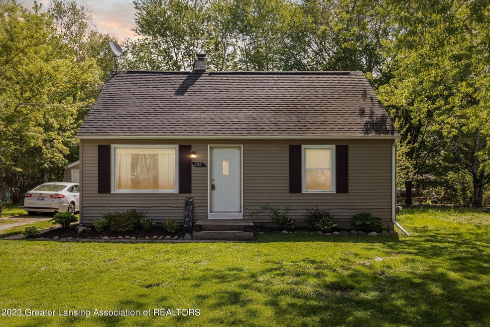6021 Hughes Rd, Lansing, MI 48911 - photo 1