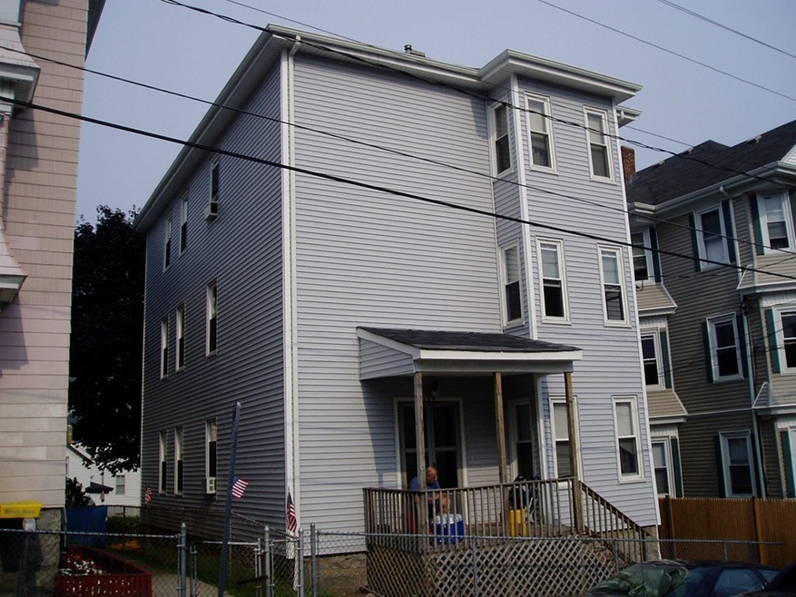 189 Diman St unit 1, Fall River, MA 02721 - photo 1