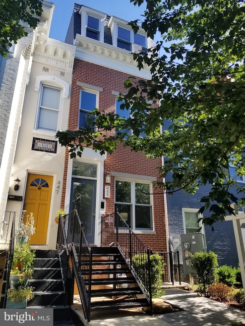 Sold $830,000 • Co-Listing Agent