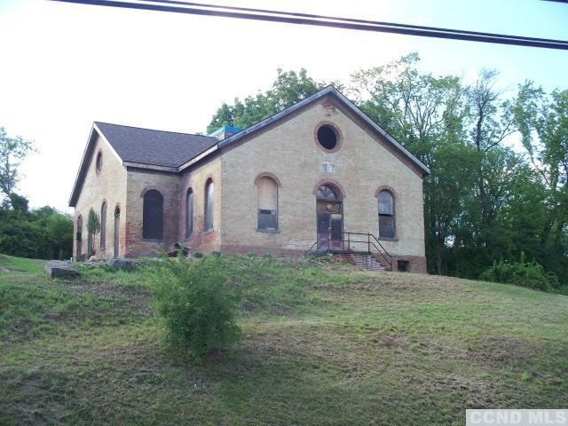 134 N Washington St, Athens, NY 12015 - photo 1