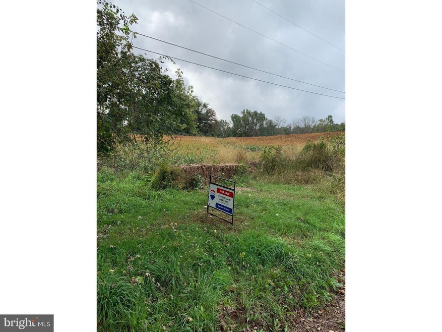 880 Zion Rd, Mohnton, PA 19540 - photo 1