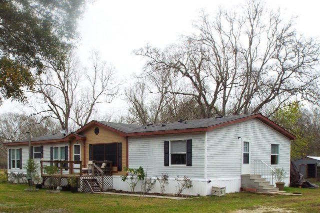 19905 Hastings Cir, Alvin, TX 77511 - photo 1