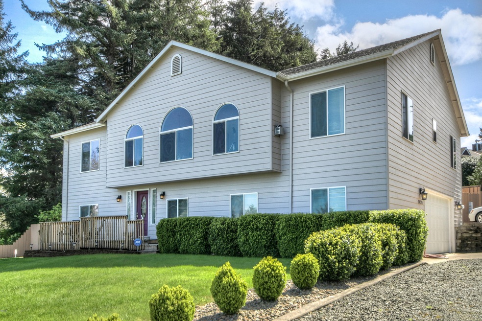 1420 SE Oar Ave, Lincoln City, OR 97367 - photo 1