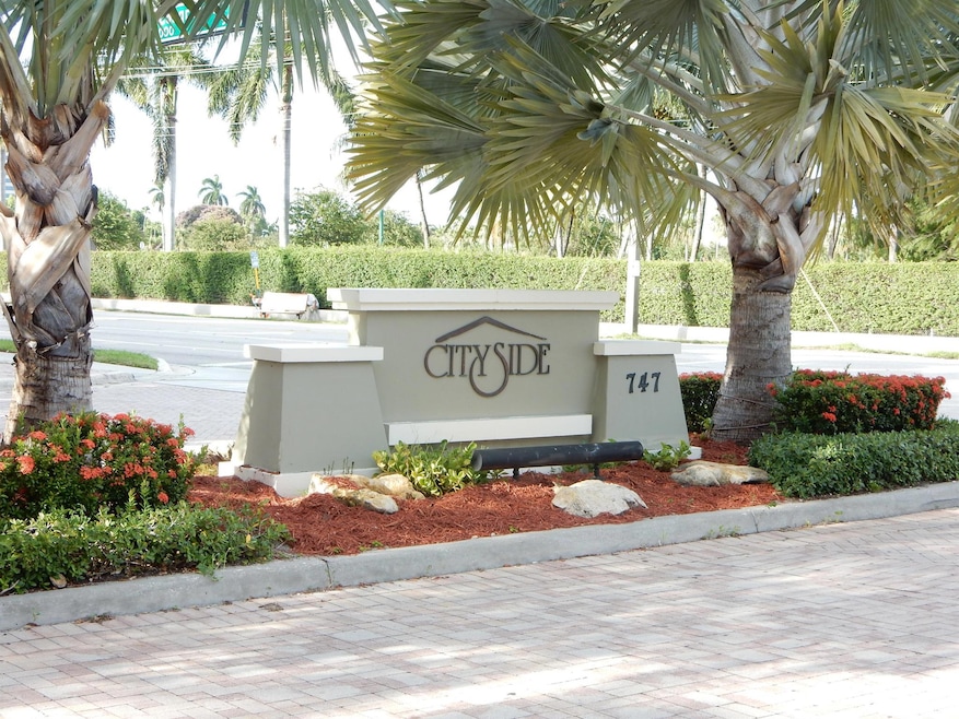 990 Millbrae Ct unit 1, West Palm Beach, FL 33401 - photo 1