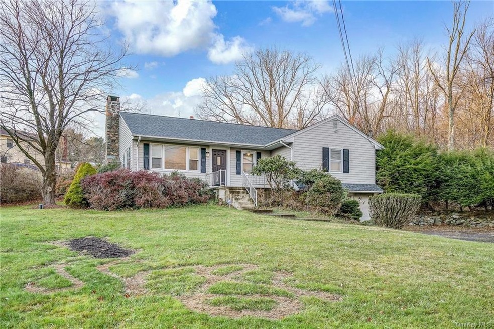 377 W Mombasha Rd, Monroe, NY 10950 - photo 1