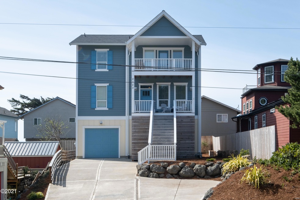2323 SW Coast Ave, Lincoln City, OR 97367 - photo 1