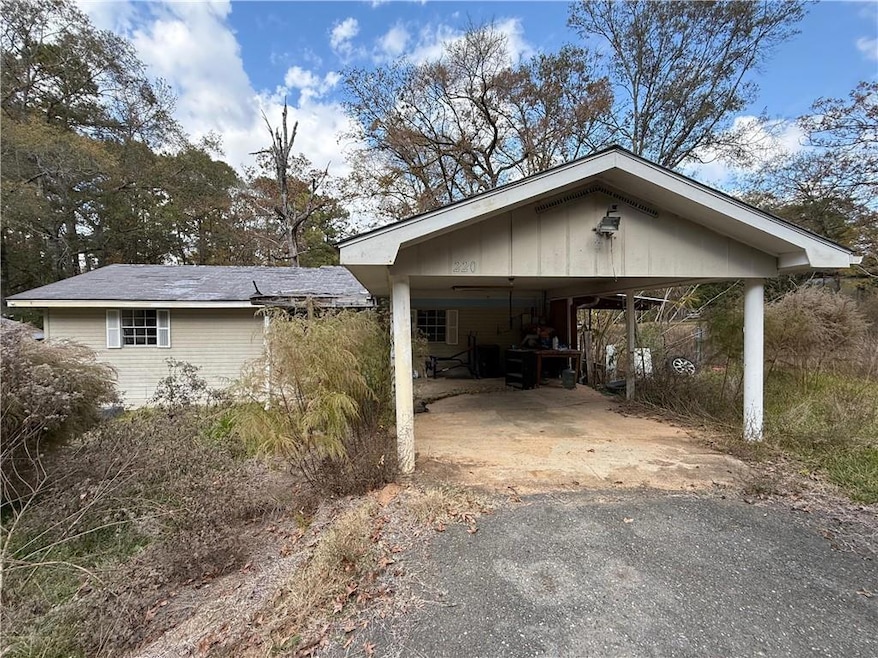 220 Bowman St, Doyline, LA 71023 - photo 1