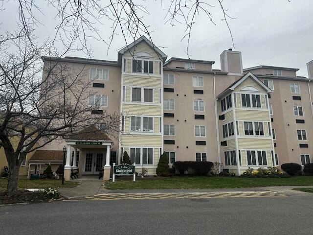 3 Village Cir unit 304, Stroudsburg, PA 18360 - photo 1