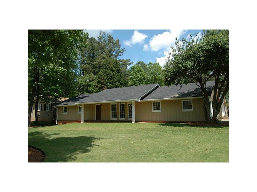 Exterior Front. ONE FLOOR LIVING IN THIS RANCH HOM