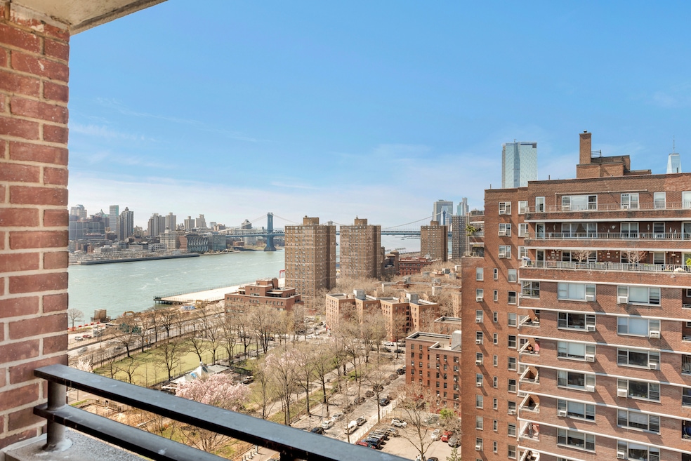 Sold $595,000 • Co-Listing Agent