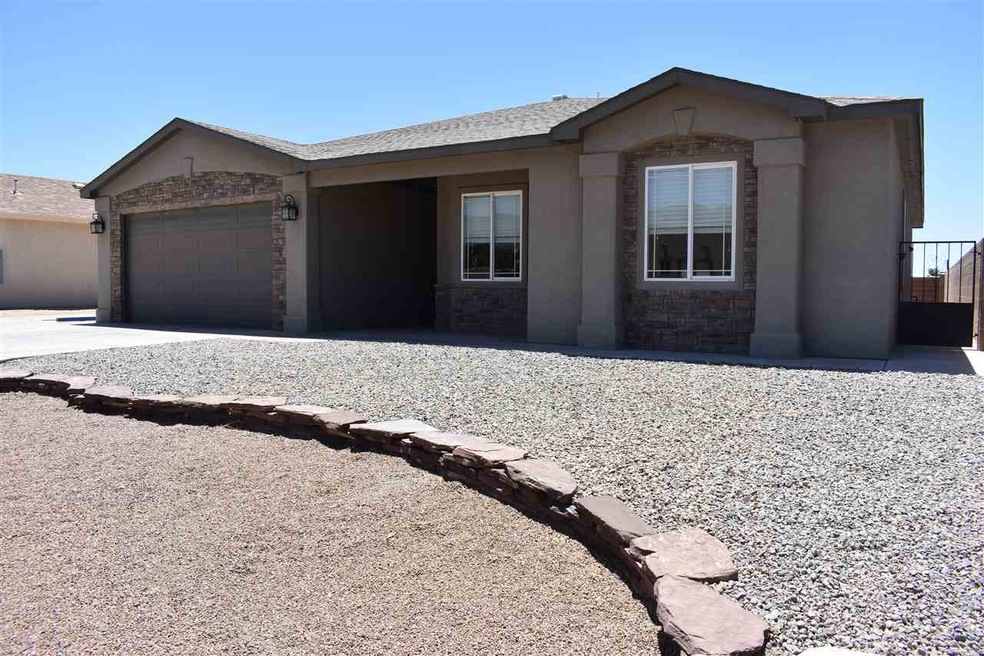 1100 San Carlos St, Alamogordo, NM 88310 - photo 1