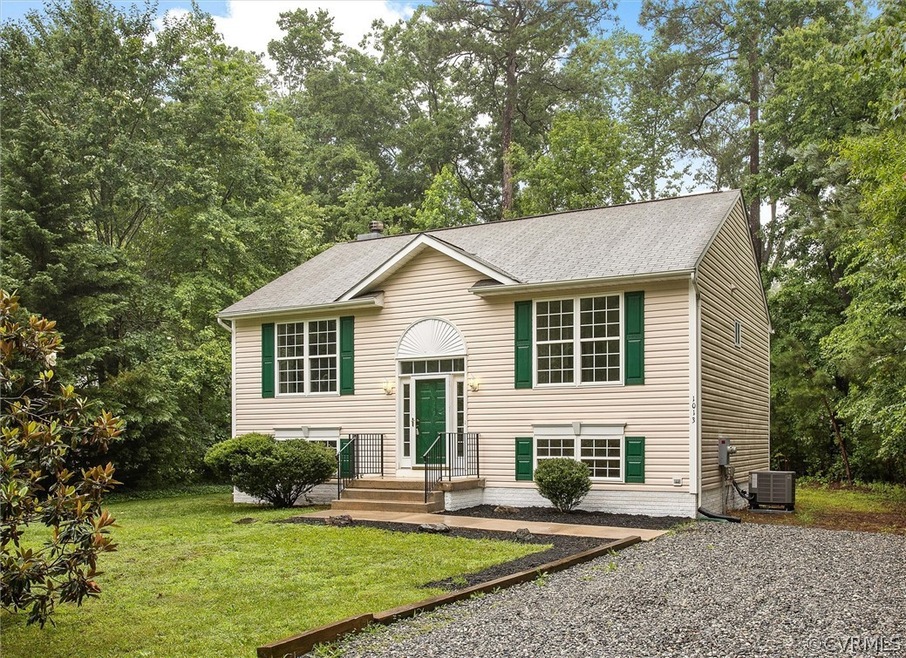 1013 Lake Heritage Dr, Ruther Glen, VA 22546 - photo 1