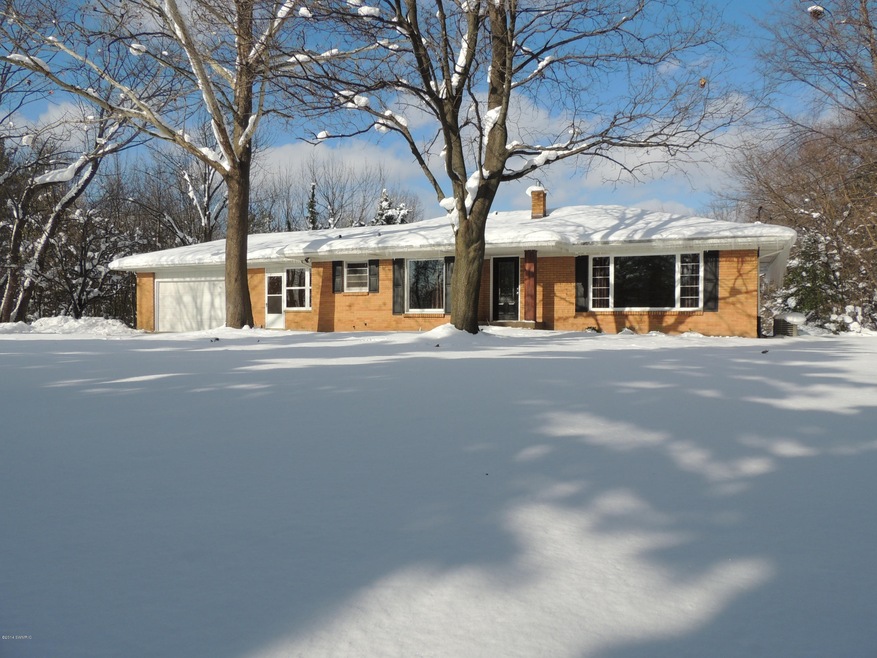 2541 Knapp St NE, Grand Rapids, MI 49505 - photo 1