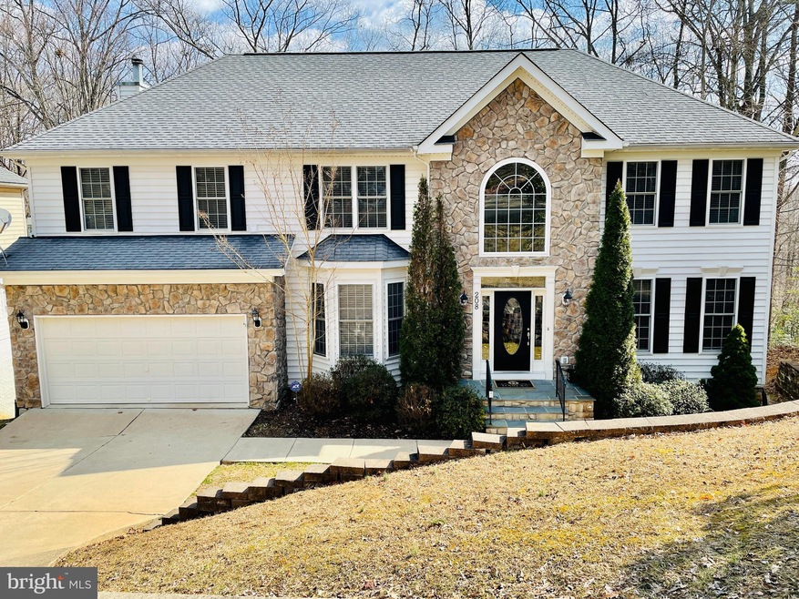 208 Midshipman Cir, Stafford, VA 22554 - photo 1