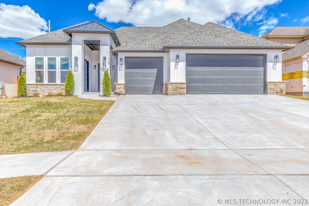 4010 W Tucson Place, Broken Arrow, OK 74011 - photo 1