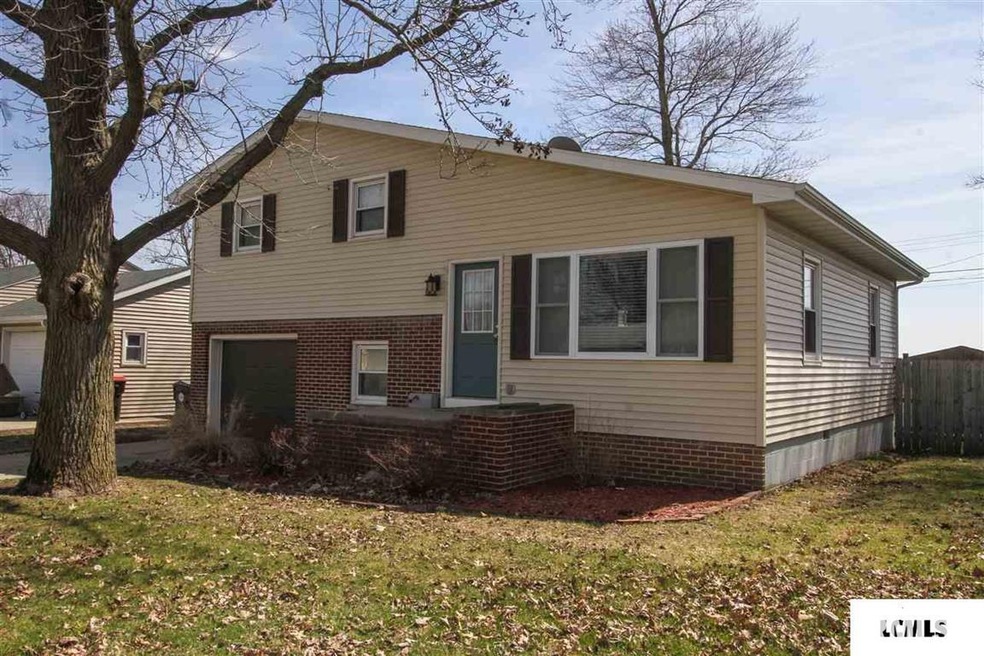 109 Nugent Place, Lincoln, IL 62656 - photo 1