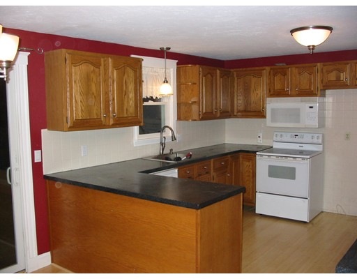 221 Westminster Rd unit 1, East Weymouth, MA 02189 - photo 1