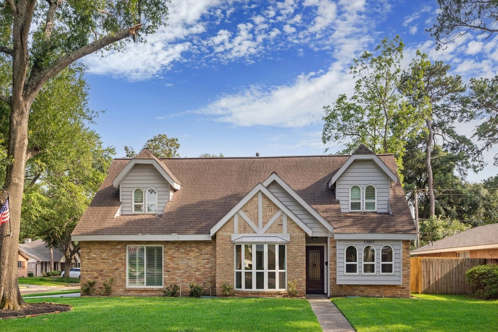 13803 Kingsride Ln, Houston, TX 77079 - photo 1