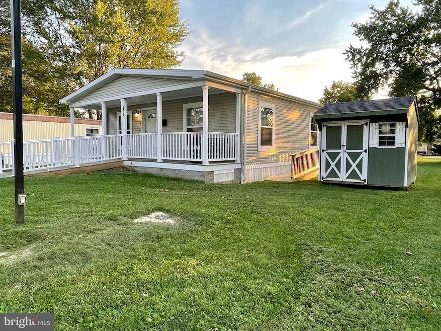 233 Hemlock Dr, Doylestown, PA 18901 - photo 1