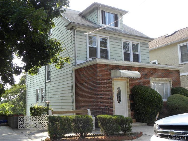 606 Bellevue Ave N unit 2, Yonkers, NY 10703 - photo 1