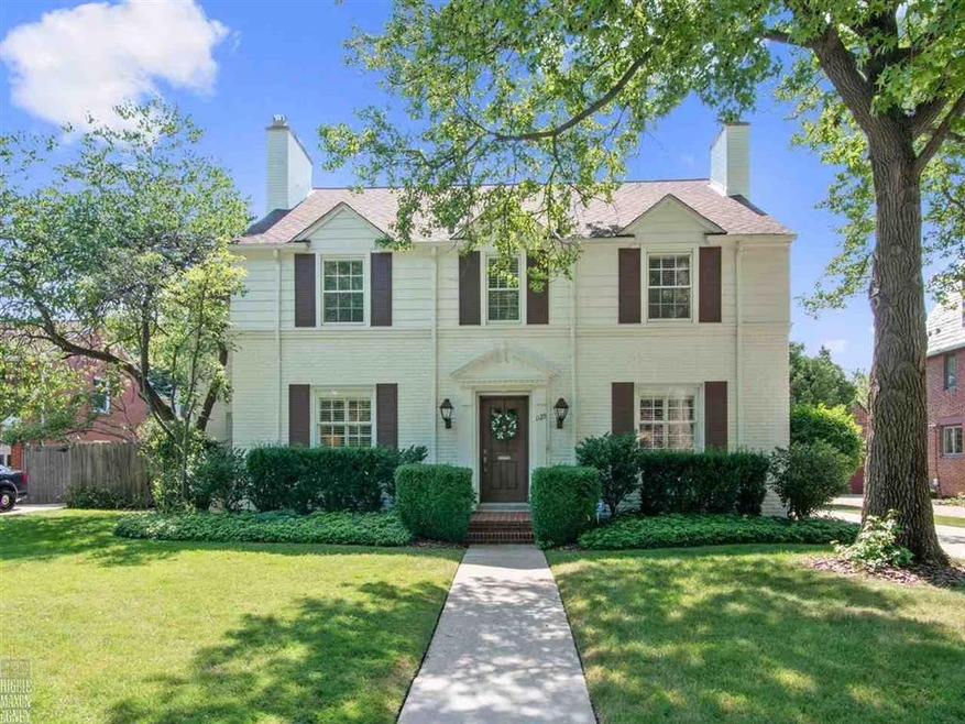 1125 Bishop Rd, Grosse Pointe Park, MI 48230 - photo 1