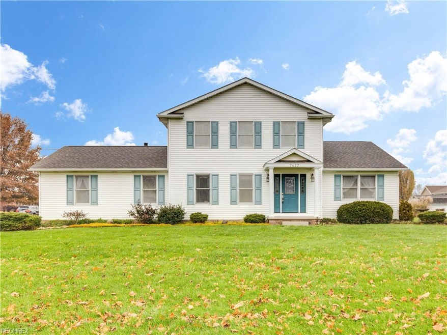 Welcome to this beautiful colonial with 4 bedrooms
