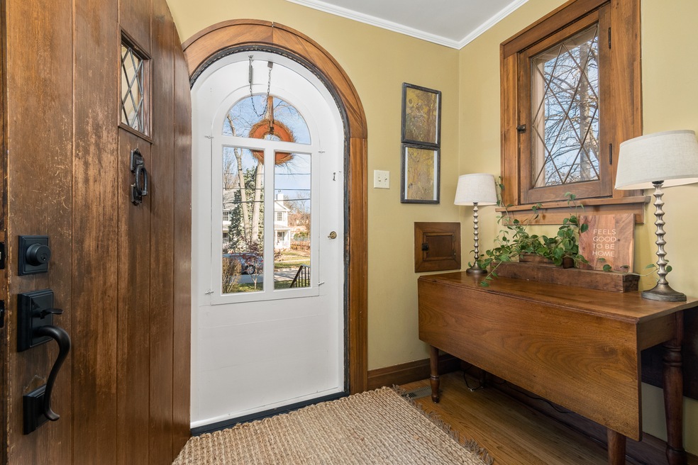 804 E Illinois St, Wheaton, IL 60187 - photo 1