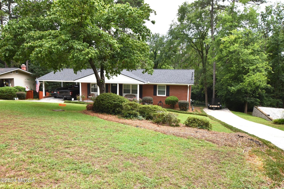 1123 Newport Rd, Macon, GA 31210 - photo 1