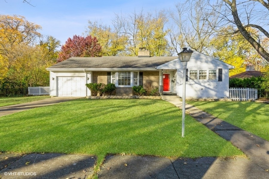 910 Ash St, Flossmoor, IL 60422 - photo 1