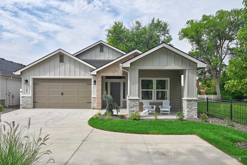 1561 N Parkshire Way, Meridian, ID 83642 - photo 1