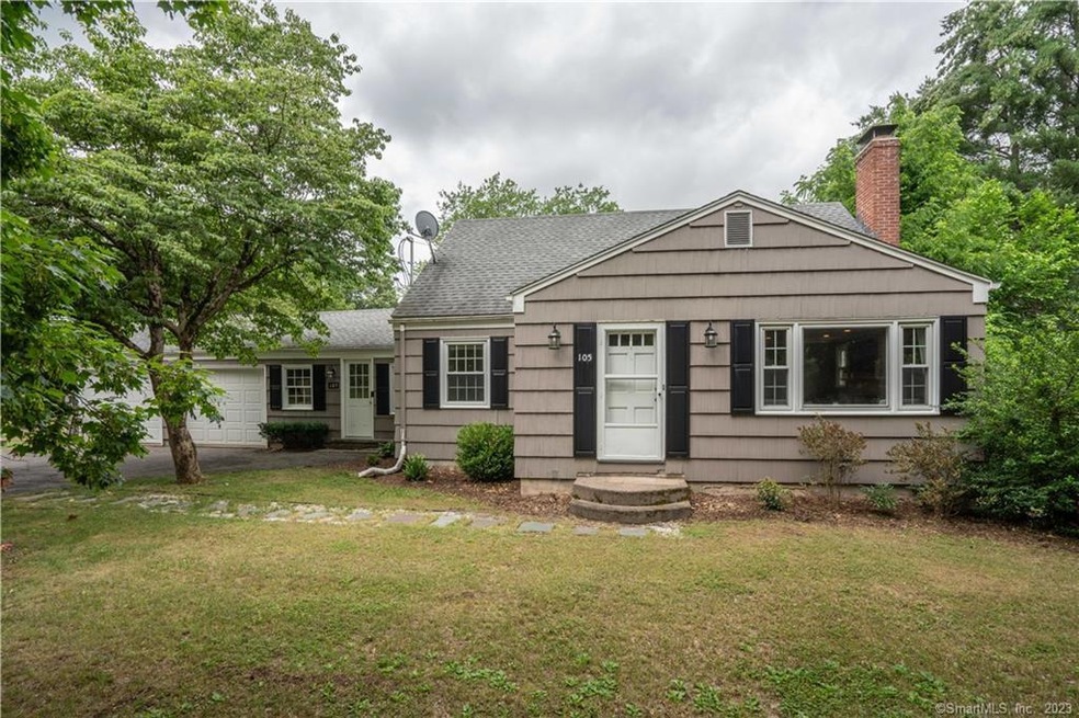 105 E Weatogue St, Simsbury, CT 06070 - photo 1