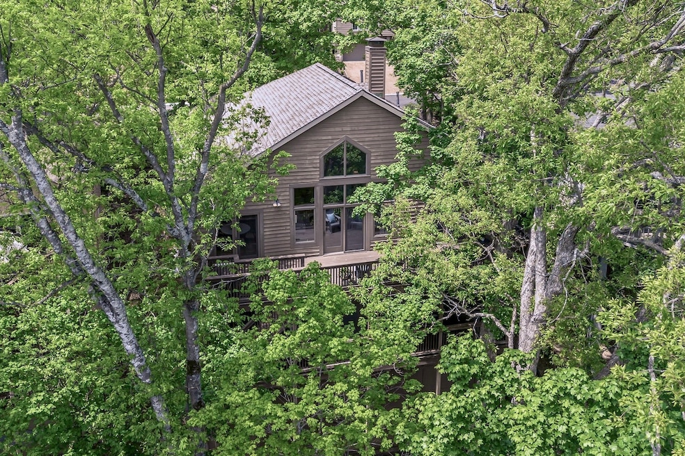 Pending $1,100,000 • Co-Listing Agent