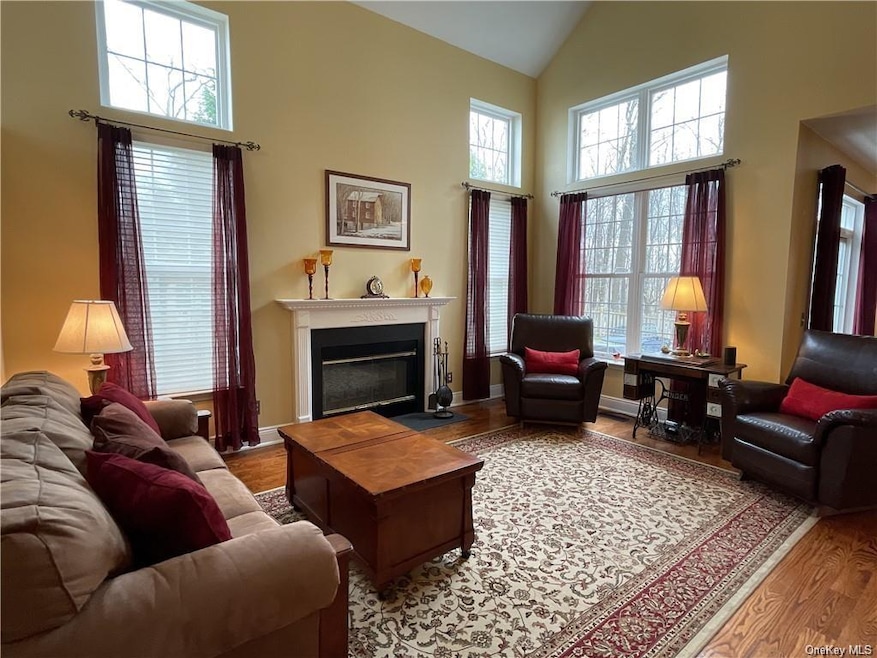 9 Shetland Cir, Highland Mills, NY 10930 - photo 1