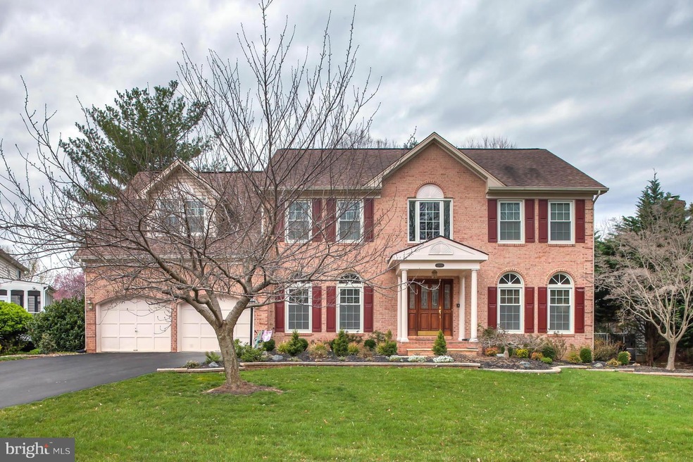 12703 Heatherford Place, Fairfax, VA 22030 - photo 1