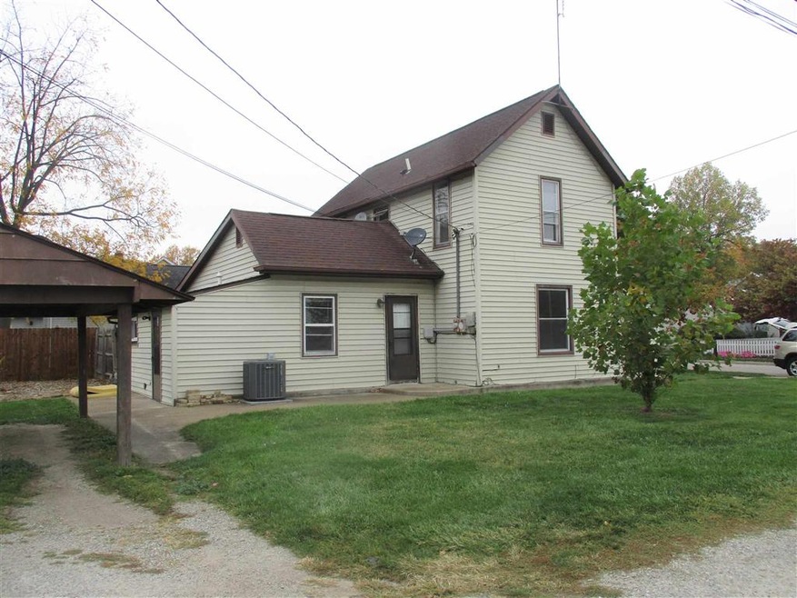 135 W 1st St, Roanoke, IN 46783 - photo 1