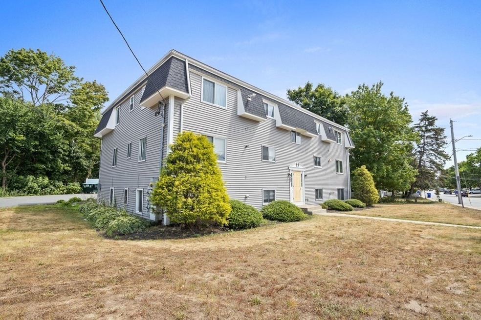 485 E Water St unit 3, Rockland, MA 02370 - photo 1