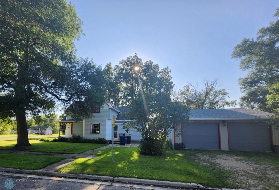 Exterior 3.jpg