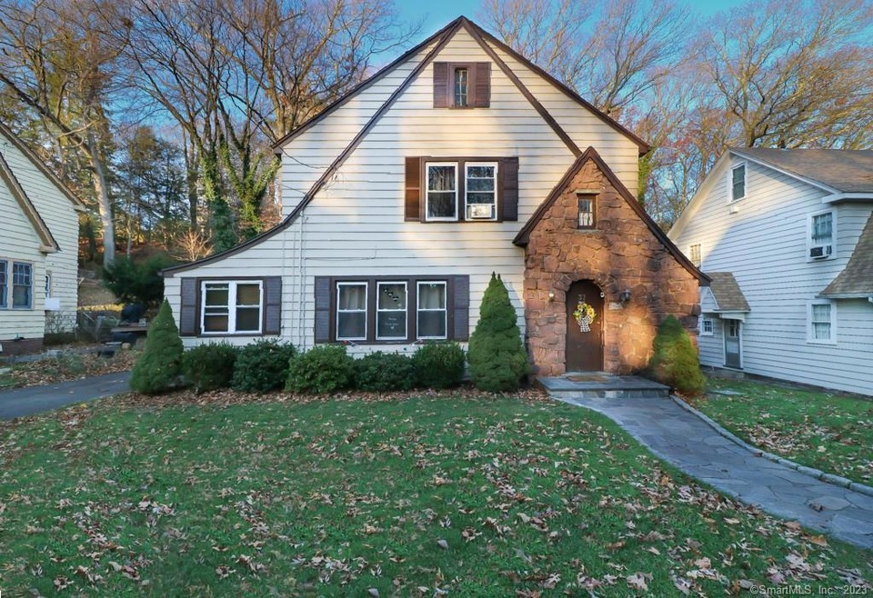 37 Hemlock Rd, New Haven, CT 06515 - photo 1