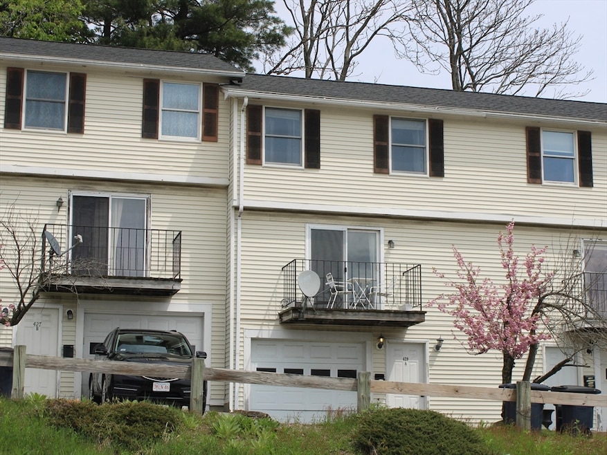 429 Grafton St unit A, Worcester, MA 01604 - photo 1