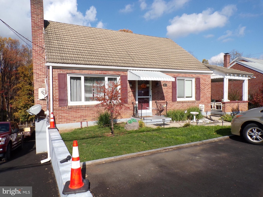 1615 Mount Laurel Rd, Temple, PA 19560 - photo 1