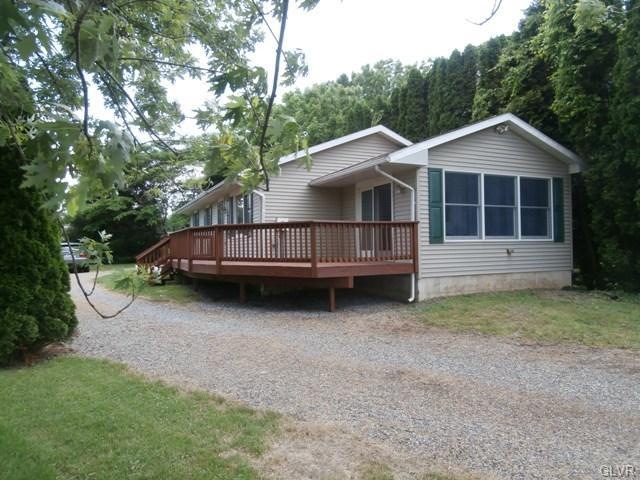 4942 Buckeye Rd, Emmaus, PA 18049 - photo 1