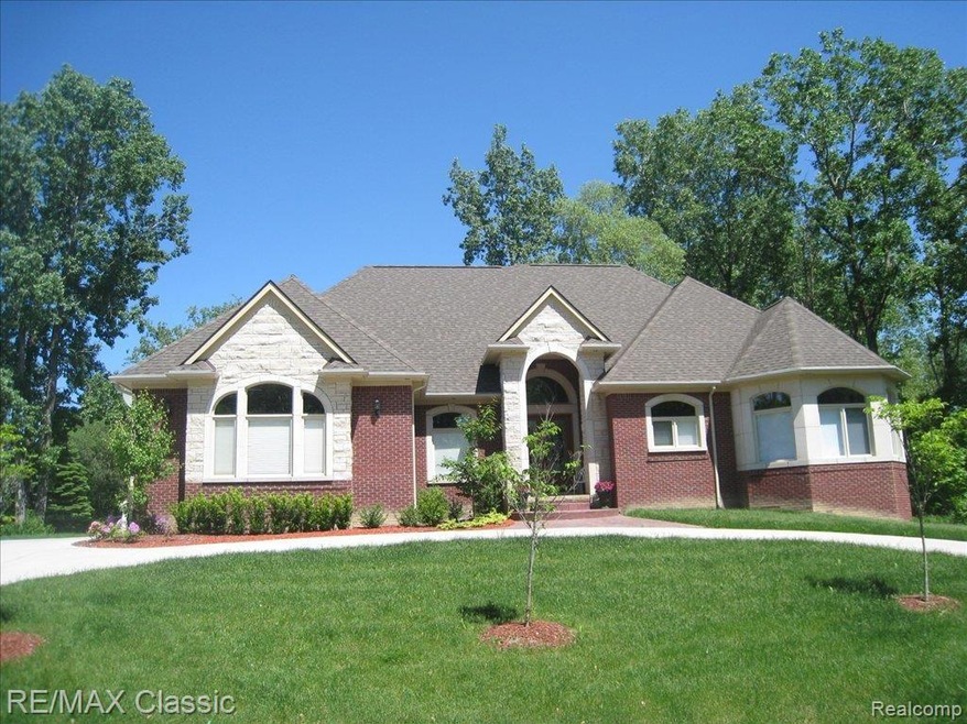 MAGNIFICENT 2009 BUILT HOME