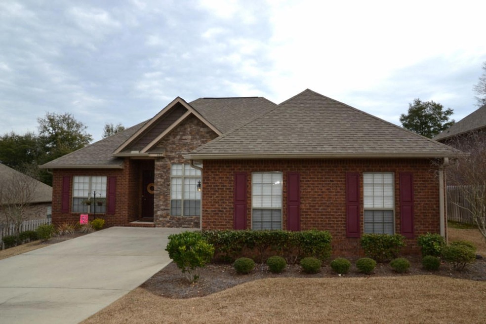 622 Red Fern 01 Front View