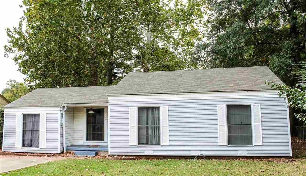 644 Arizona Ave, Wake Village, TX 75501 - photo 1