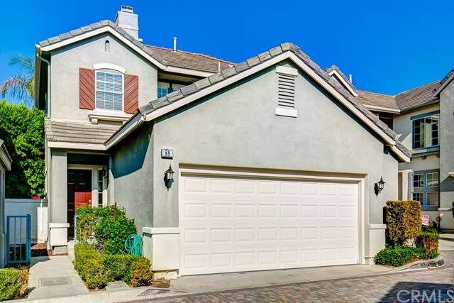 Front view of this beautiful 2 BED+ DEN home in Ga