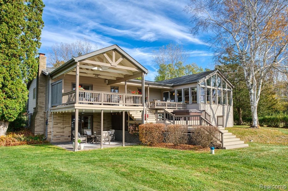 11404 Cedar Bend lakeside